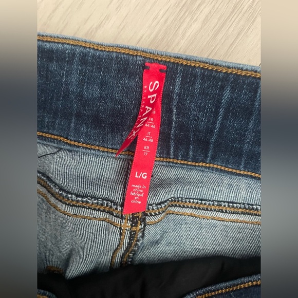 Spanx blue medium wash denim high waisted distressed skinny jeans - Picture 3 of 4